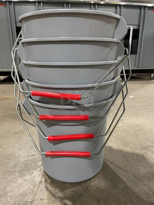 BRAND NEW! Rubbermaid BRUTE Series Commercial Gray Round All-Purpose Buckets! With Metal Handle & Comfortable Red Plastic Grip! 5X Your Bid! - Image 4 of 6