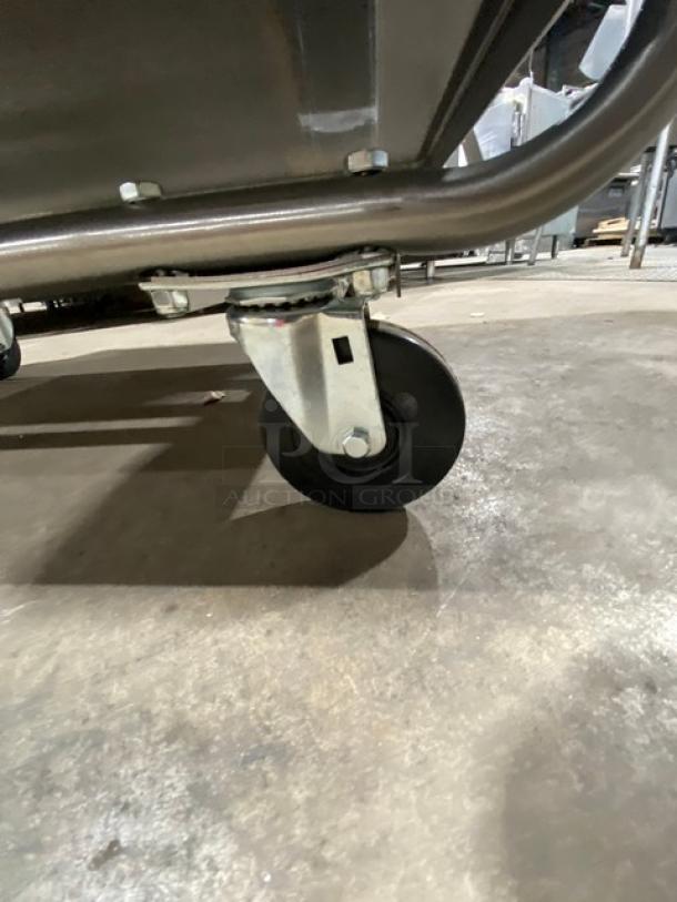 BRAND NEW! Vollrath Caravelle Series Commercial Chrome Plated 3-Tier Tubular Heavy-Duty Utility/Bussing Cart! With 500 Lb. Capacity! With U Shaped Frame & Donut Bumpers! Model: 97168 SN: 02320VK! On Casters! - Image 5 of 6