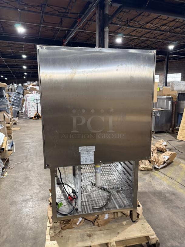 Vulcan! 2022 Late Model! Commercial Stainless Steel Natural Gas Powered Full Size 10-Pan Boilerless Combi Oven! With Wired Oven Racks! Model: V1PJ102G-81 SN: P27533062J! 120V! On Commercial Dual Section Equipment Stand! With Built In Pan Holding Rack!  On Legs! - Image 3 of 10