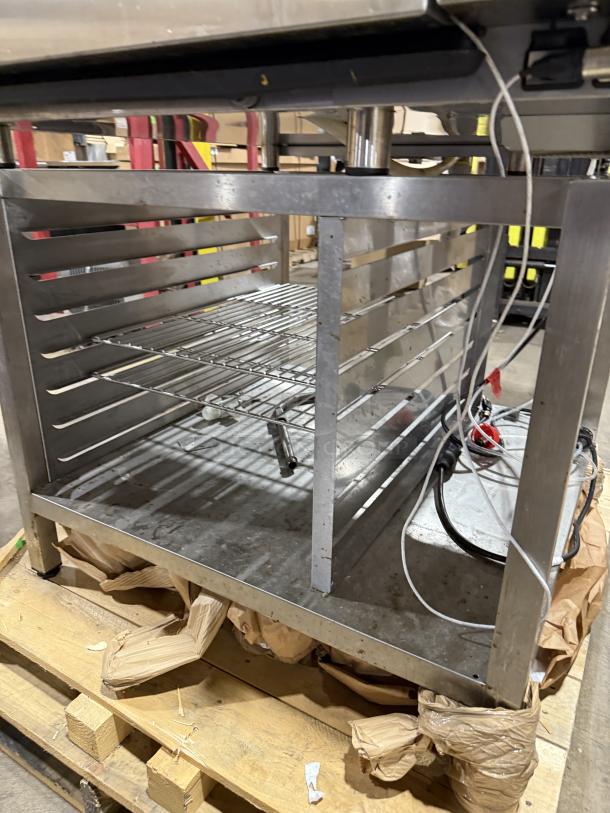 Vulcan! 2022 Late Model! Commercial Stainless Steel Natural Gas Powered Full Size 10-Pan Boilerless Combi Oven! With Wired Oven Racks! Model: V1PJ102G-81 SN: P27533062J! 120V! On Commercial Dual Section Equipment Stand! With Built In Pan Holding Rack!  On Legs! - Image 5 of 10