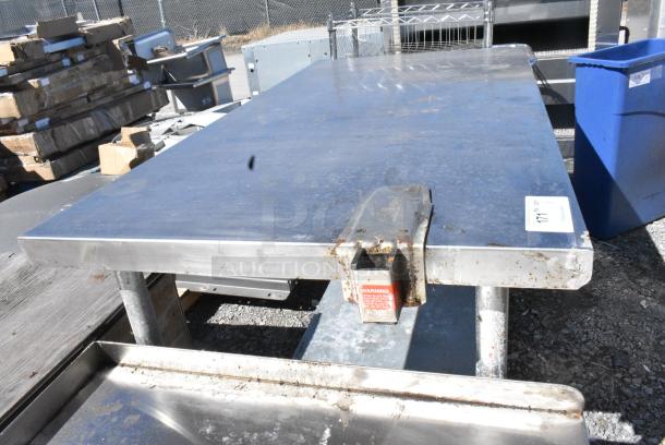 Stainless Steel Table w/ Commercial Can Opener Mount and Metal Under Shelf. - Image 5 of 5