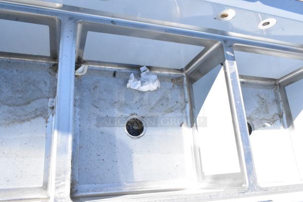 BRAND NEW SCRATCH AND DENT! Regency 600S32424224 Stainless Steel 3 Bay Sink w/ Dual Drain Boards. No Legs. - Image 5 of 8
