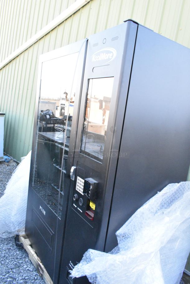 BRAND NEW SCRATCH AND DENT! KoolMore KM-VMNT-50-BR Metal Snack Vending Machine. Door Is Locked. 110 Volts, 1 Phase. Tested and Powers On But Does Not Get Cold - Image 3 of 9