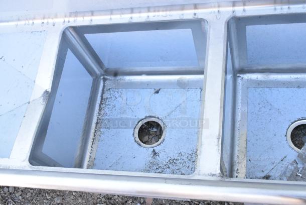 BRAND NEW SCRATCH AND DENT! Regency 600S21717218 72" 16-Gauge Stainless Steel Two Compartment Commercial Sink with Galvanized Steel Legs and 2 Drainboards - 17" x 17" x 12" Bowls.  No Legs. - Image 5 of 7