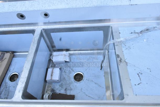 BRAND NEW SCRATCH AND DENT! Regency 600S22424218 98" 16 Gauge Stainless Steel Two Compartment Commercial Sink with 2 Drainboards - 24" x 24" x 14" Bowls. No Legs. - Image 4 of 7