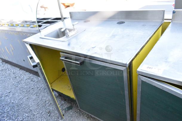 Duke Stainless Steel Counter w/ Sink Bay and 2 Green Wood Pattern Doors and Back Splash - Image 1 of 7