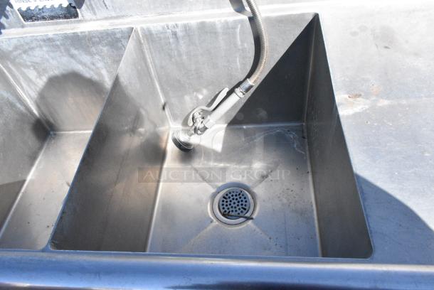 Dual Stainless Steel 3 Bay Sink w/ Dual Drain Boards, Handles and Spray Nozzle. - Image 4 of 8