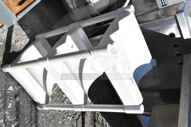 White Poly 3 Tier Shelving Unit - Image 4 of 6