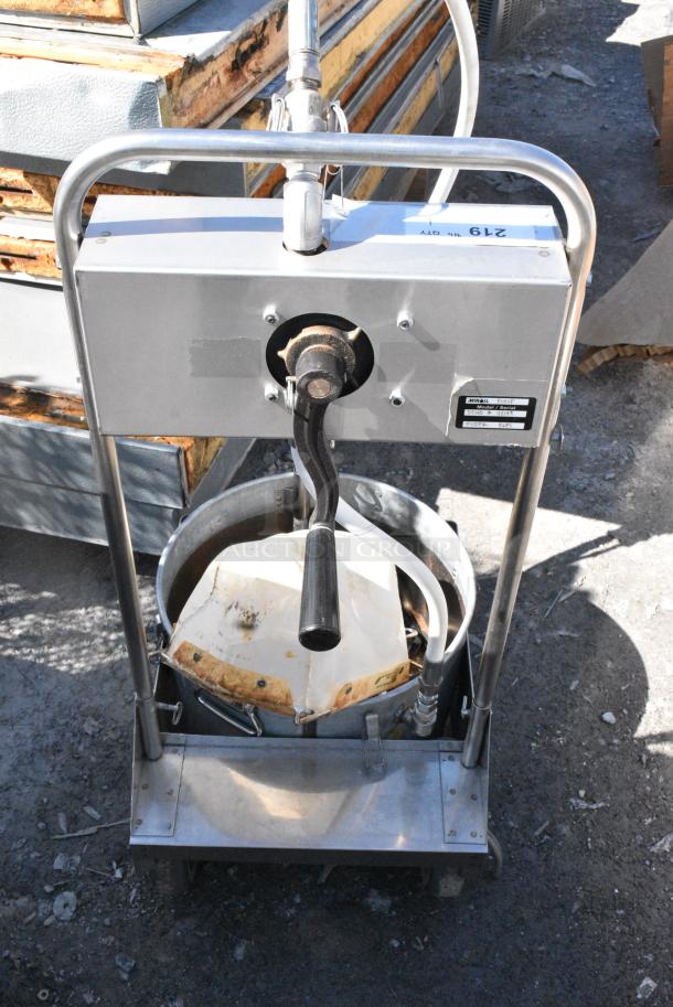 MirOil 55HD 55 lb. Hand-Operated Portable Fryer Oil Filter Machine with 1-Way Pump 58155HD - Image 7 of 8