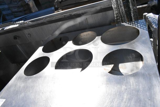 Stainless Steel Steam Table w/ 6 Cut Outs and Under Shelf. - Image 3 of 4