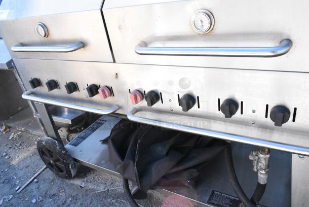Crown Verity MCB-60 Metal Natural Gas Powered Portable Grill. - Image 3 of 8