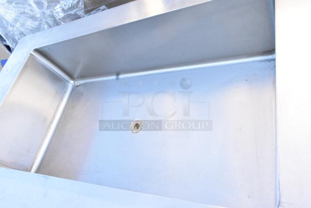 Stainless Steel Ice Bin Buffet Station on Commercial Casters. - Image 4 of 4