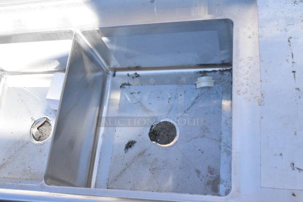 BRAND NEW SCRATCH AND DENT! Regency 600DDTS108R Stainless Steel 3 Bay Sink w/ Dual Drain Boards. No Legs. - Image 4 of 8
