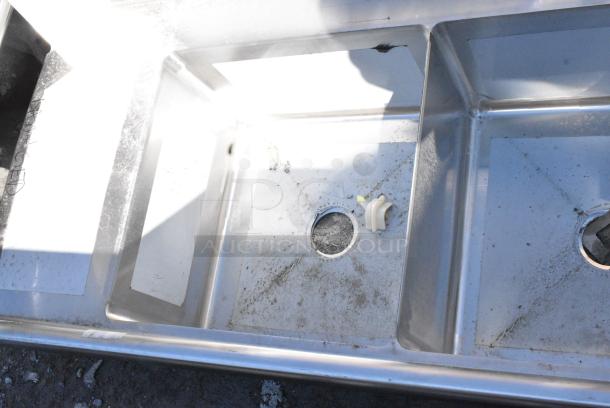 BRAND NEW SCRATCH AND DENT! Regency 600DDTS108R Stainless Steel 3 Bay Sink w/ Dual Drain Boards. No Legs. - Image 6 of 8