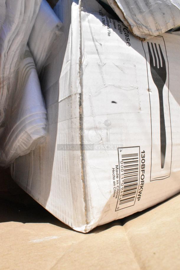 40 BRAND NEW SCRATCH AND DENT! Items Including 130BFORKWP Choice Individually Wrapped Medium Weight Black Polypropylene Plastic Fork - 1000/Case, 500MF993W1C Choice 9" x 9" x 3" 1-Compartment Microwaveable White Mineral-Filled Plastic Hinged Take-Out Container - 150/Case, 760TD24 Customizable Clear Cold Cups, 160SOUP26WPA Containers, 394365XL Powder-Free vinyl gloves, 612FS1116 Choice Full Size Foil Steam Table Pan Shallow 1 11/16" Depth - 50/Case, 50012DWPLAKR EcoChoice 12 oz. Smooth Double Wall Kraft Compostable Paper Hot Cup - 500/Case, 612FFL1230 Choice Foil Steam Table Pan Lid - Full Size - 50/Case. 40 Times Your Bid! - Image 6 of 15