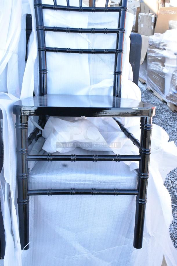 8 BRAND NEW SCRATCH AND DENT! Black Finish Chiavari Chairs. 8 Times Your Bid! May Be Missing Pieces. - Image 4 of 4