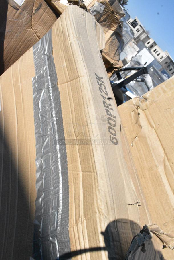 BRAND NEW SCRATCH AND DENT! Regency 600PR125K 12 Pan End Load Bun / Sheet Pan Rack - Unassembled. May Be Missing Pieces. - Image 2 of 2