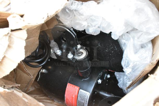 BRAND NEW SCRATCH AND DENT! Unit - Image 2 of 2