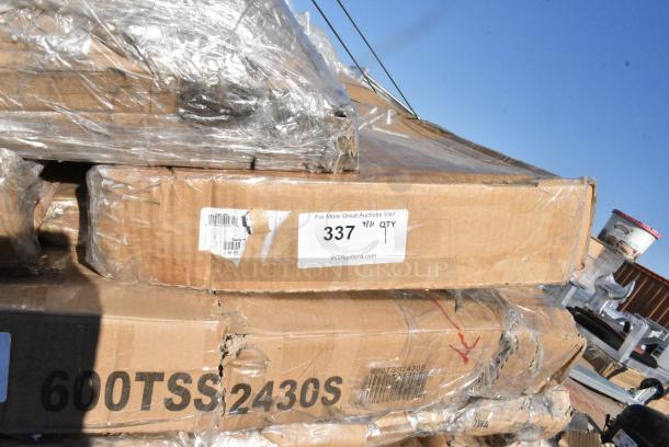 BRAND NEW SCRATCH AND DENT! Cambro Camshelving Kit. May Be Missing Pieces. - Image 1 of 3