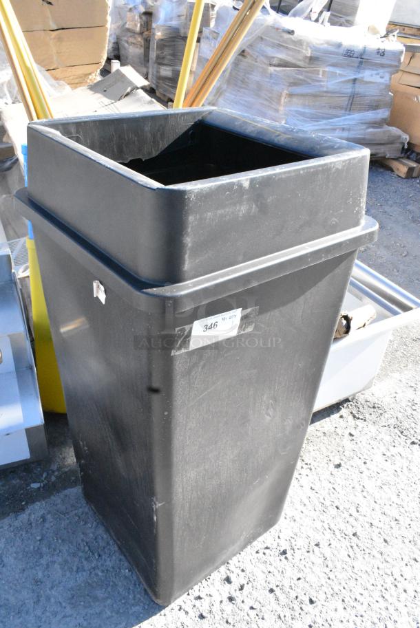 BRAND NEW SCRATCH AND DENT! Lavex 475SQ50BK 50 Gallon Black Square Trash Can w/ Lavex 475SQLD35BK 35 / 50 Gallon Black Square Trash Can Swing Lid - Image 3 of 4