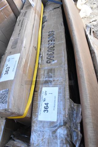 BRAND NEW SCRATCH AND DENT! Regency 600EAS3036G 30" x 36" 16-Gauge Stainless Steel Equipment Stand with Galvanized Undershelf. May Be Missing Pieces.