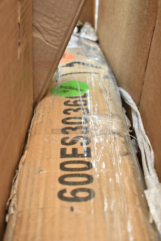 BRAND NEW SCRATCH AND DENT! Regency 600ES3036G 30" x 36" 16-Gauge Stainless Steel Equipment Stand with Galvanized Undershelf. May Be Missing Pieces. - Image 2 of 2