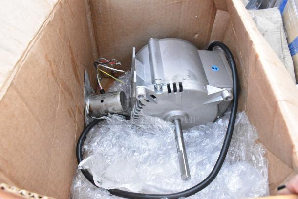 BRAND NEW SCRATCH AND DENT! Nidec Motor - Image 2 of 3