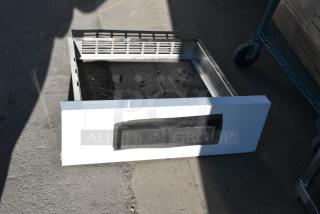 BRAND NEW SCRATCH AND DENT! Avantco 17815290 Drawer Assembly for CBE-36-HC Refrigerated Chef Base