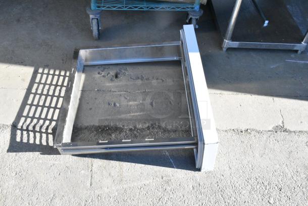 BRAND NEW SCRATCH AND DENT! Avantco 17815290 Drawer Assembly for CBE-36-HC Refrigerated Chef Base - Image 3 of 6