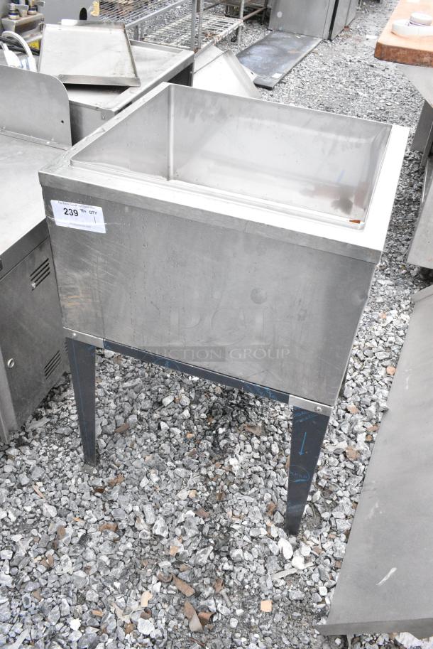 Cornelius 2123-IT Stainless Steel Drop In Ice Chest on Legs. - Image 3 of 5