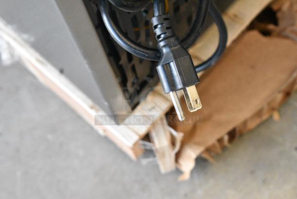 BRAND NEW SCRATCH AND DENT! 2024 Avantco 178A19FHC Stainless Steel Commercial Single Door Reach In Freezer w/ Poly Coated Racks on Commercial Casters. 115 Volts, 1 Phase. Tested and Powers On But Does Not Get Cold - Image 4 of 6