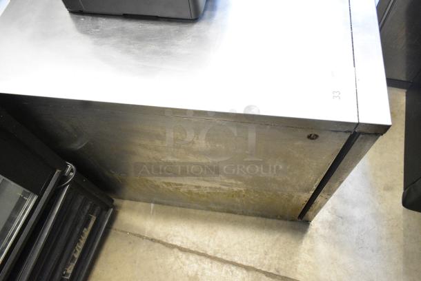 Moffat Turbofan Stainless Steel Commercial Electric Powered Half Size Convection Oven w/ View Through Door, Metal Oven Racks and Thermostatic Controls. 125/250 Volts. - Image 7 of 9