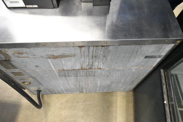 Moffat Turbofan Stainless Steel Commercial Electric Powered Half Size Convection Oven w/ View Through Door, Metal Oven Racks and Thermostatic Controls. 125/250 Volts. - Image 8 of 9