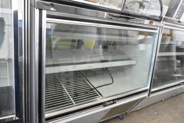 2020 Leader SDL48SC Metal Commercial Floor Style Deli Display Case Merchandiser w/ Top Dry Display Case on Commercial Casters. Tested and Working! - Image 4 of 7