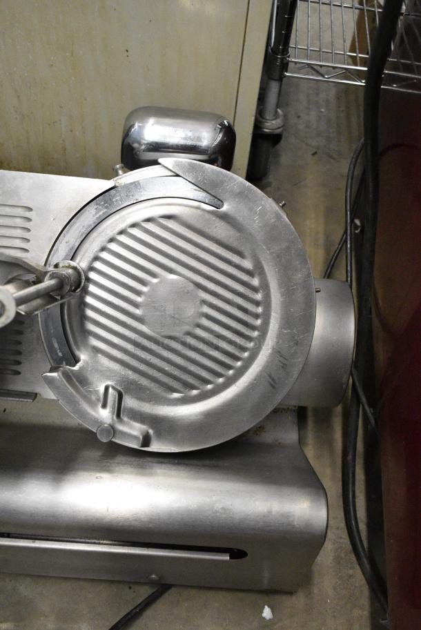 Globe 3500 Metal Commercial Countertop Meat Slicer w/ Blade Sharpener. 115 Volts, 1 Phase. Tested and Working! - Image 2 of 7