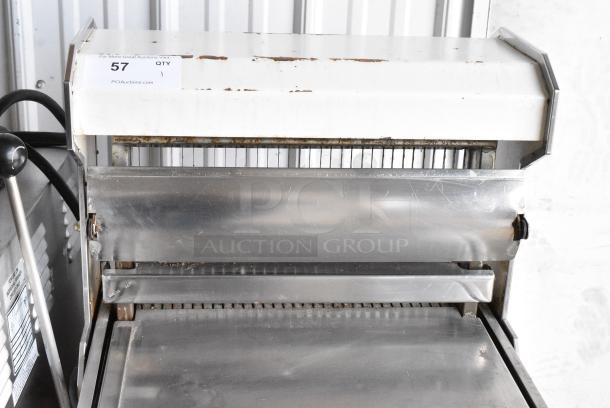 Oliver 777 Metal Commercial Floor Style Bread Loaf Slicer. 115 Volts, 1 Phase. Tested and Working! - Image 2 of 7