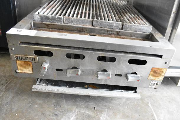 Vulcan VACB25-1 Stainless Steel Commercial Countertop Natural Gas Powered Charbroiler Grill. - Image 3 of 6