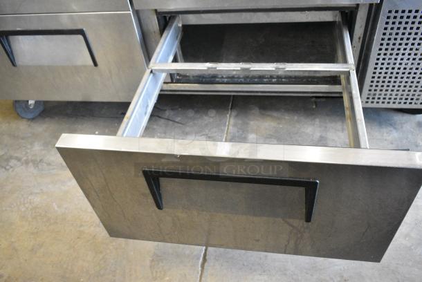 True TPP-67D-4 Stainless Steel Commercial Pizza Prep Table w/ 4 Drawers on Commercial Casters. 115 Volts, 1 Phase. Tested and Working! - Image 9 of 11