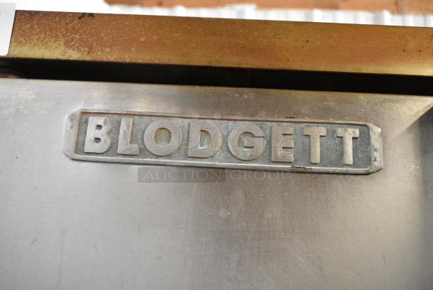 2 Blodgett Stainless Steel Commercial Natural Gas Powered Full Size Convection Ovens w/ Solid Doors, Metal Oven Racks and Thermostatic Controls. 2 Times Your Bid! - Image 2 of 9