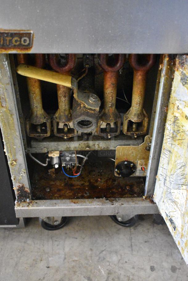 2 Pitco Frialator Stainless Steel Commercial Floor Style Natural Gas Powered Deep Fat Fryer w/ 2 Side Splash Guard and 1 Adapter on Commercial Casters. 2 Times Your Bid! - Image 6 of 10