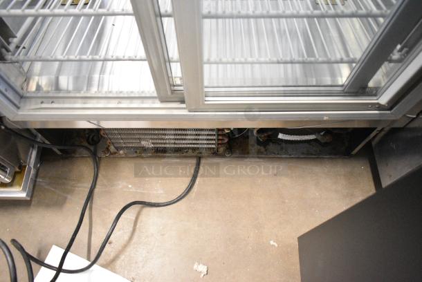 Stainless Steel Countertop Display Case Merchandiser. 115 Volts, 1 Phase. Tested and Powers On But Does Not Get Cold - Image 4 of 4
