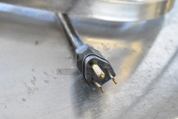 Carlisle HL7237 Metal Countertop 2 Head Warming Lamp. 115 Volts, 1 Phase. Tested and Working! - Image 6 of 6