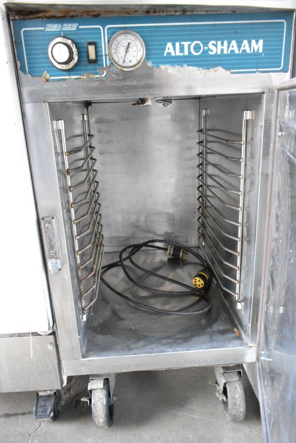 Alto Shaam 500 Stainless Steel Commercial Heated Holding Cabinet on Commercial Casters. 230 Volts, 1 Phase. - Image 5 of 6