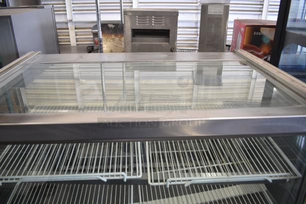 Leader Metal Commercial Floor Style Deli Display Case Merchandiser. 120 Volts, 1 Phase. Tested and Working! - Image 4 of 7