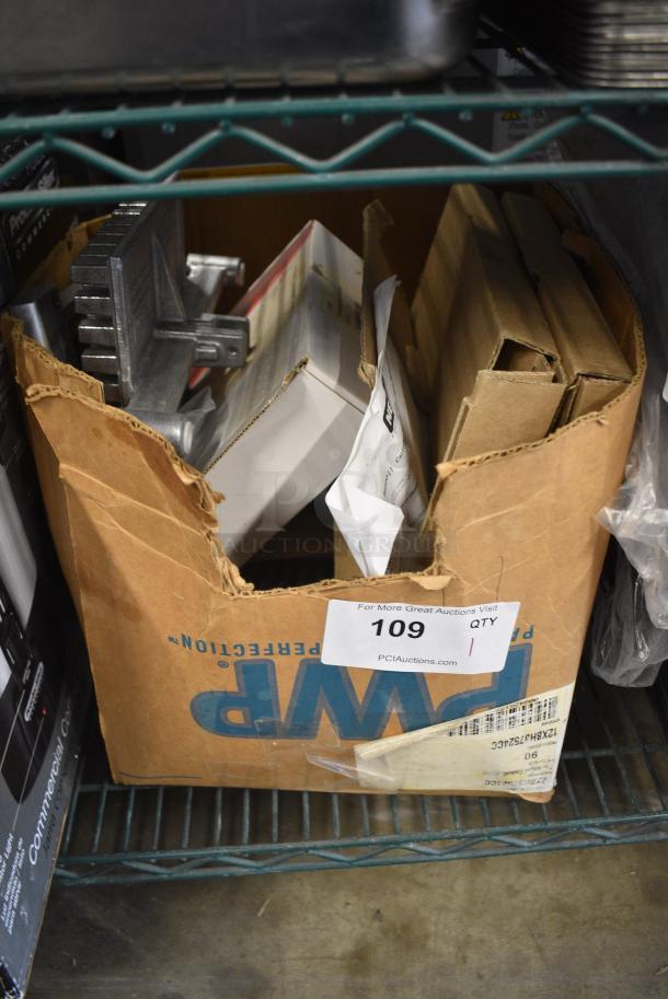 ALL ONE MONEY! Lot of 13 Various Items Including Piece to Lettuce Head Cutter and Tomato Slicer Blade - Image 2 of 17