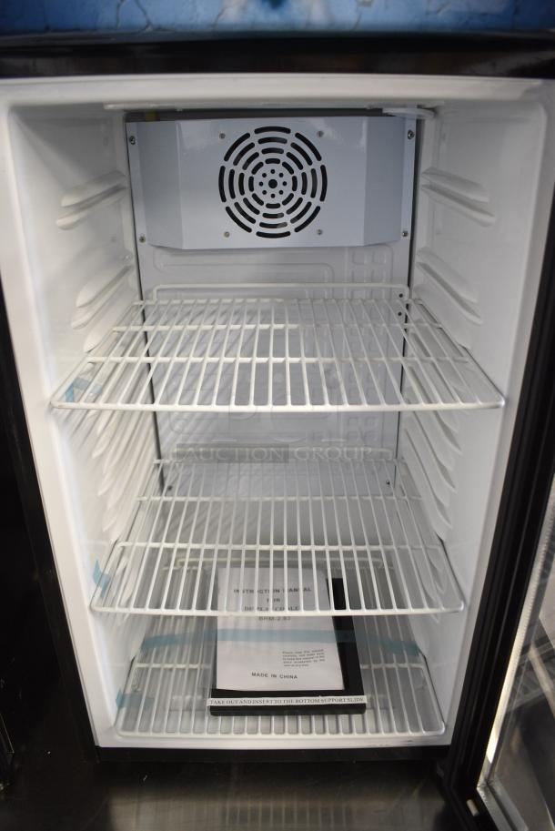 Bison BGCT-6 Metal Commercial Mini Cooler Merchandiser. 115 Volts, 1 Phase. Tested and Working! - Image 5 of 7