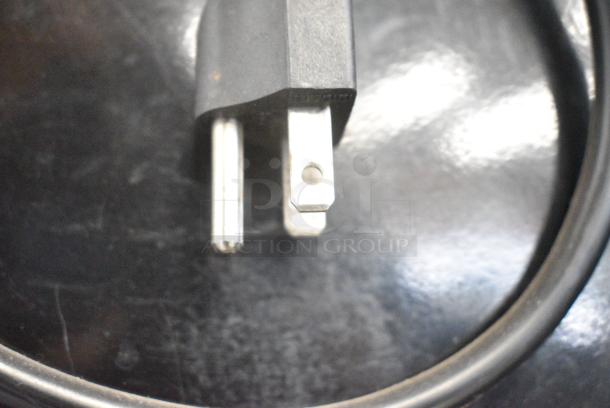 Bison BG-12A Metal Commercial Mini Cooler Merchandiser. 115 Volts, 1 Phase. Tested and Working! - Image 6 of 6