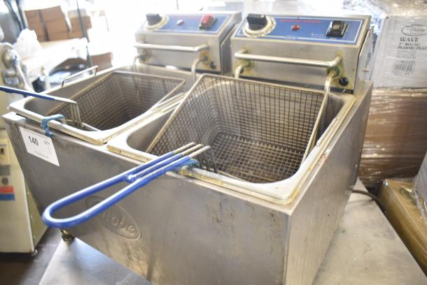 Globe PF32E Stainless Steel Commercial Countertop Electric Powered 2 Bay Fryer w/ 2 Metal Fry Baskets. 208/240 Volts, 1 Phase. - Image 3 of 6