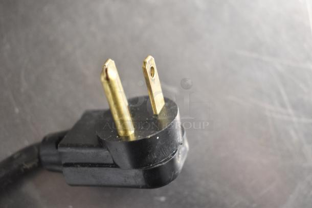 True TSSU-60-24M-B-ST Stainless Steel Commercial Prep Table on Commercial Casters. 115 Volts, 1 Phase. Tested and Working! - Image 7 of 7