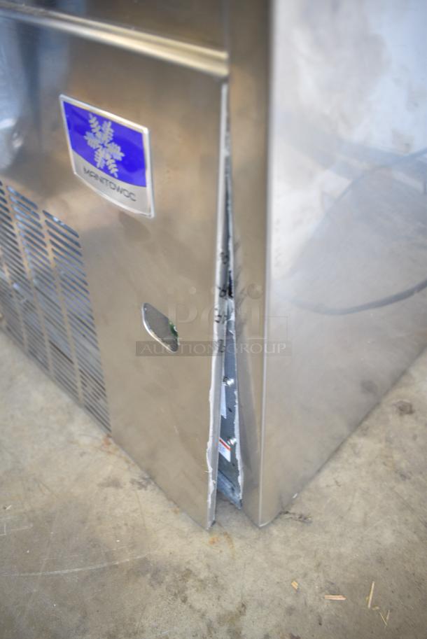 BRAND NEW SCRATCH AND DENT! Manitowoc UNP0200A-161 20" Undercounter Air Cooled Nugget Ice Machine - 220 lb. 115 Volts, 1 Phase. - Image 4 of 8